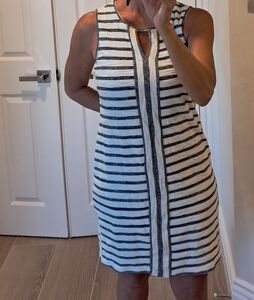 Max Edition Black and White Sleeveless Sheath Dress